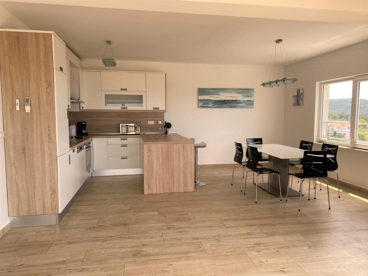 Apartments Carpe Diem Primošten Eksteriør bilde